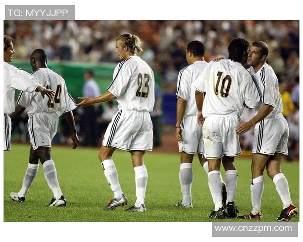 沪港足球明星阵容揭晓球迷期待精彩对决与激情碰撞