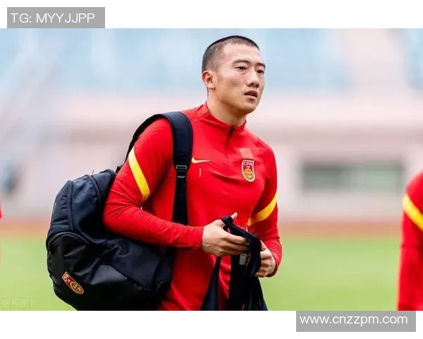 重庆足球新星崛起引发热潮球迷热议未来发展与潜力 重庆足球新星崛起引发热潮球迷热议未来发展与潜力